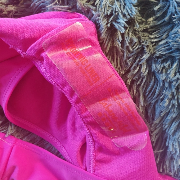 NWT bikin bottom flattering fir with hardware - Picture 4 of 4